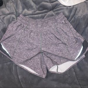 Lululemon Hotty Hot Short II Long 4"